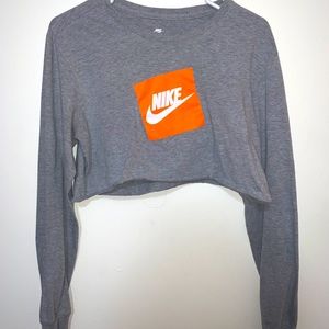 cropped long sleeve t-shirt
